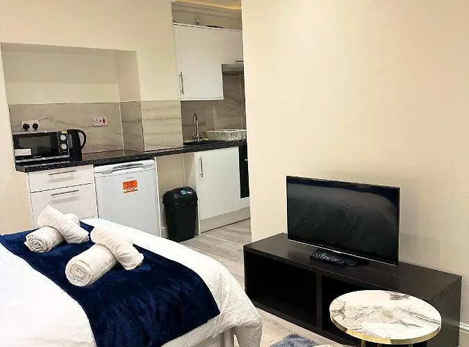 London Charm - Stylish Studio In Kensington